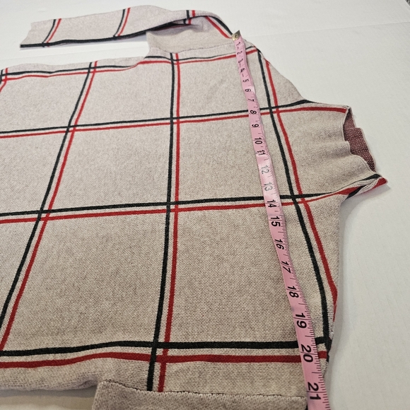 Tahari Mock Neck Long Sleeve Sweater - Picture 8 of 13